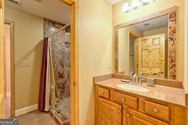 876 WHITETAIL Trail, Clayton, GA 30525