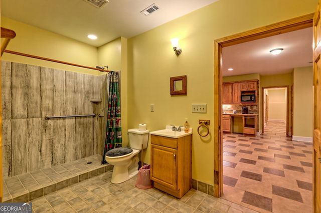 876 WHITETAIL Trail, Clayton, GA 30525