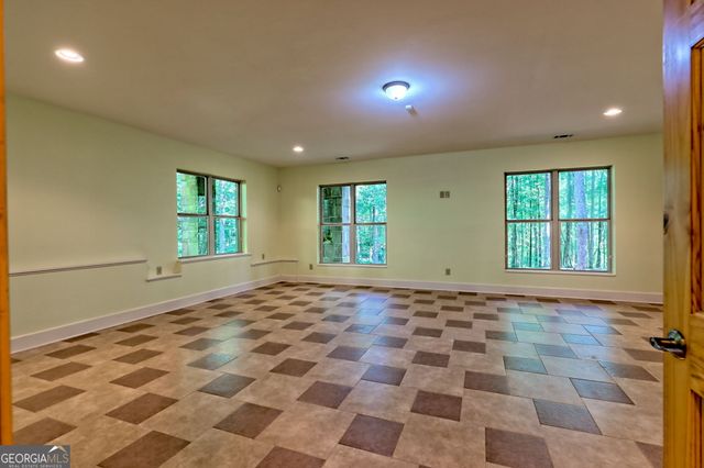 876 WHITETAIL Trail, Clayton, GA 30525