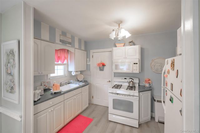 238 James Street, Franklin Square, NY 11010