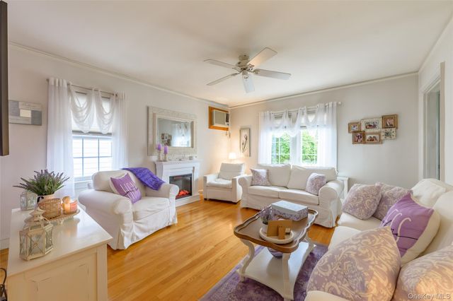 238 James Street, Franklin Square, NY 11010