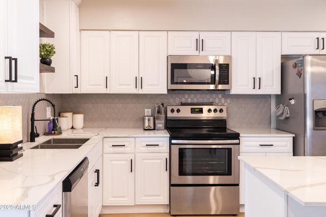 1413 E WINDSOR Avenue, Phoenix, AZ 85006