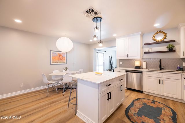 1413 E WINDSOR Avenue, Phoenix, AZ 85006