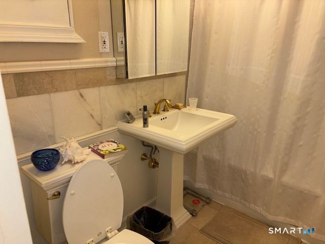 80 Cartright Street Ph A, Bridgeport, CT 06604