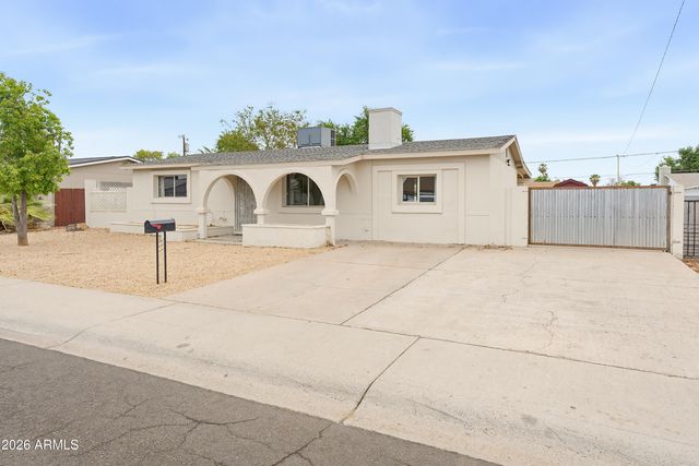 3313 W PERSHING Avenue, Phoenix, AZ 85029