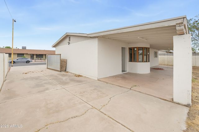 3313 W PERSHING Avenue, Phoenix, AZ 85029