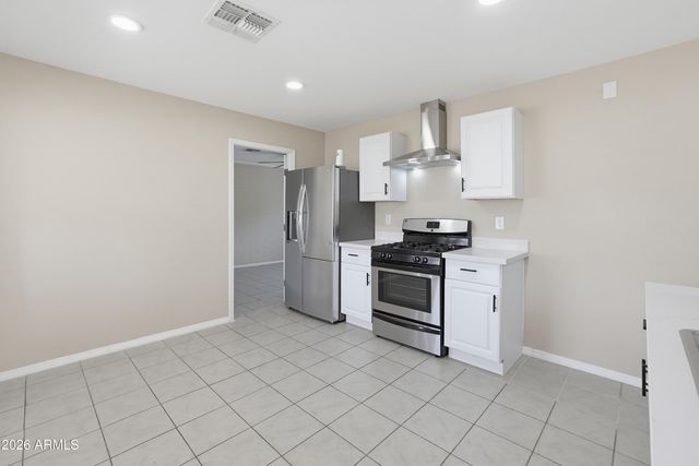 3313 W PERSHING Avenue, Phoenix, AZ 85029