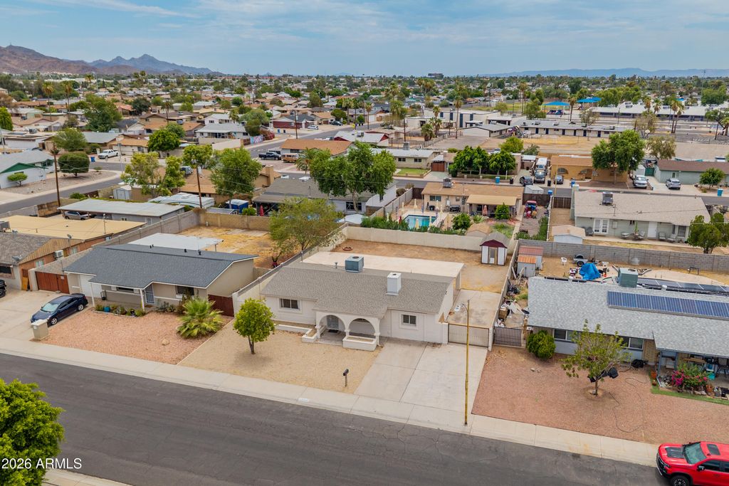 3313 W PERSHING Avenue, Phoenix, AZ 85029 — photo 5