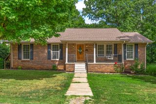 114 Hickory Hill Dr, Dover, TN 37058