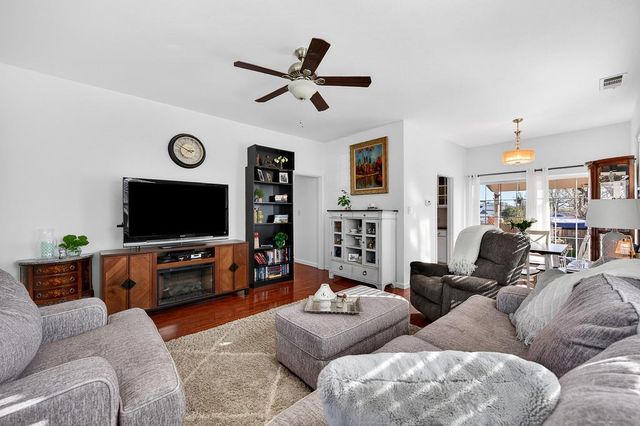 4730 Amber Ln, Sacramento, CA 95841