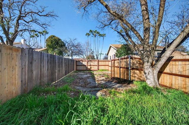 4730 Amber Ln, Sacramento, CA 95841