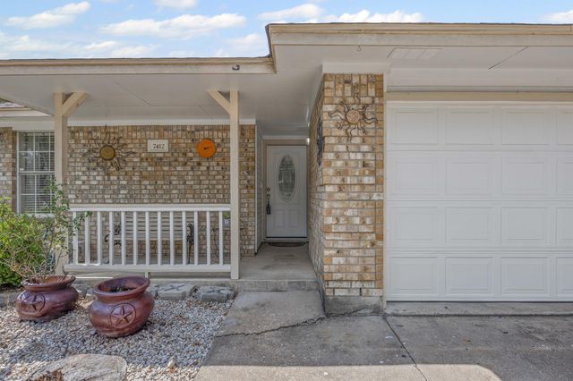 7412 Crepe Myrtle DR, Austin, TX 78744