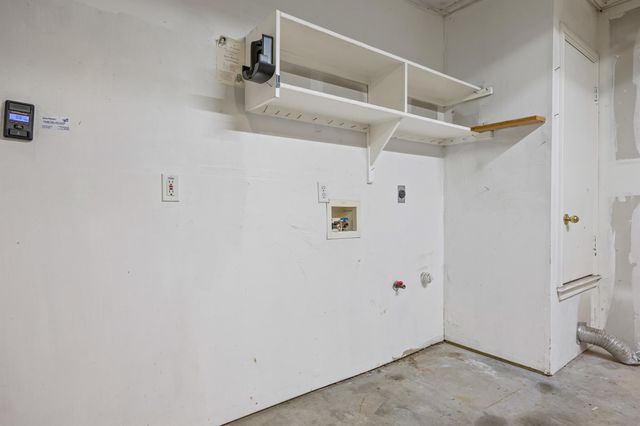 7412 Crepe Myrtle DR, Austin, TX 78744