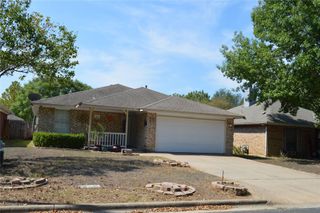 7412 Crepe Myrtle DR, Austin, TX 78744
