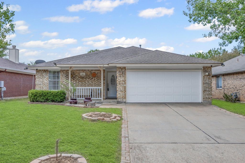 7412 Crepe Myrtle DR, Austin, TX 78744