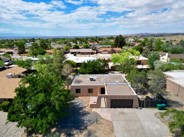 2100 Black Hills Road NE, Rio Rancho, NM 87124