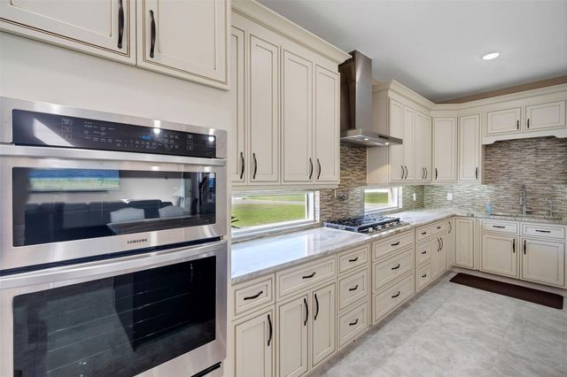 545 GANDHI DRIVE, Lakeland, FL 33813