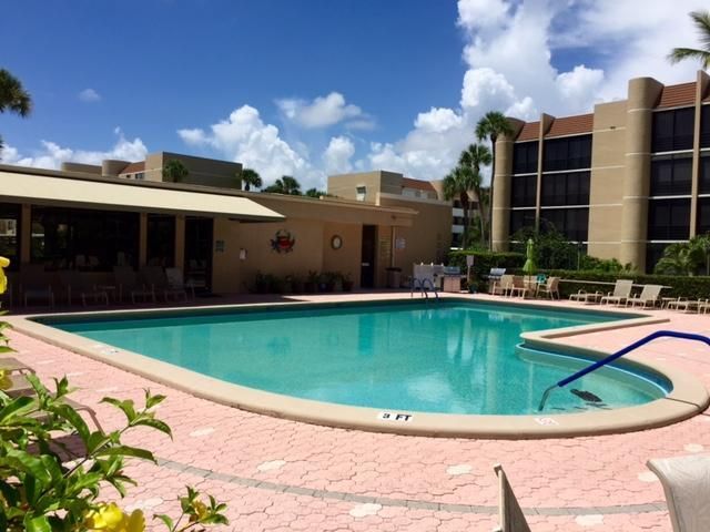 3492 NE Causeway Boulevard 103, Jensen Beach, FL 34957