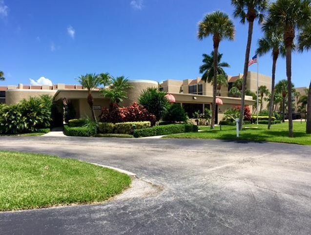 3492 NE Causeway Boulevard 103, Jensen Beach, FL 34957