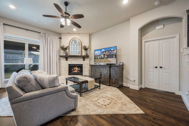 335 Bluewood Drive, Fate, TX 75087