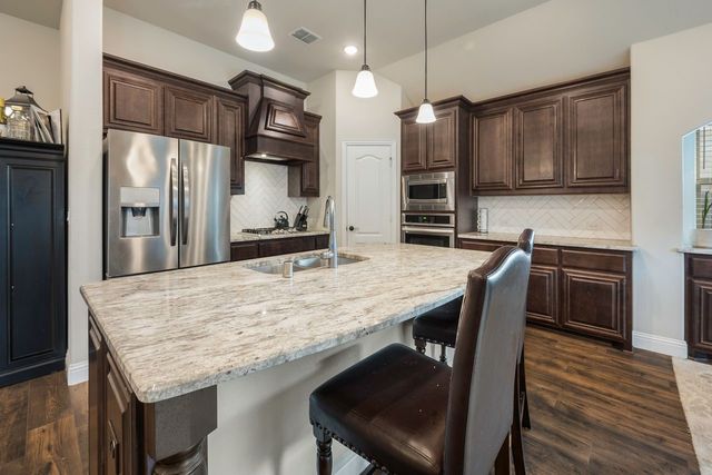 335 Bluewood Drive, Fate, TX 75087