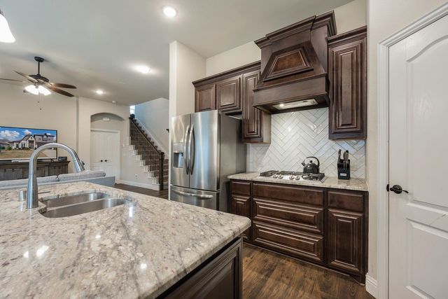 335 Bluewood Drive, Fate, TX 75087