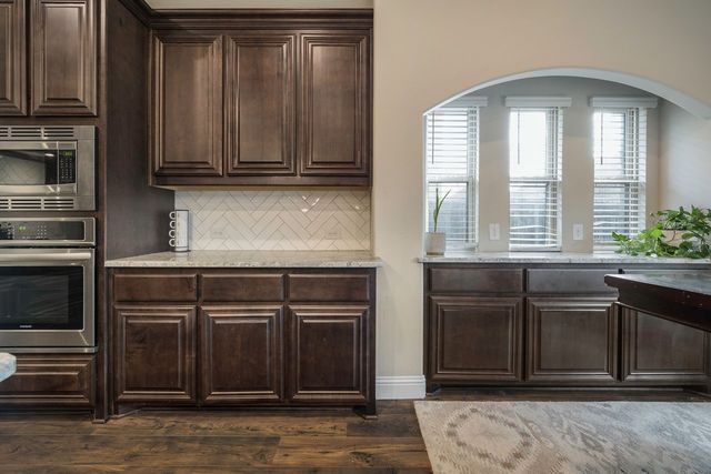 335 Bluewood Drive, Fate, TX 75087