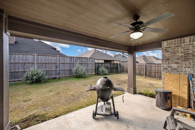 335 Bluewood Drive, Fate, TX 75087