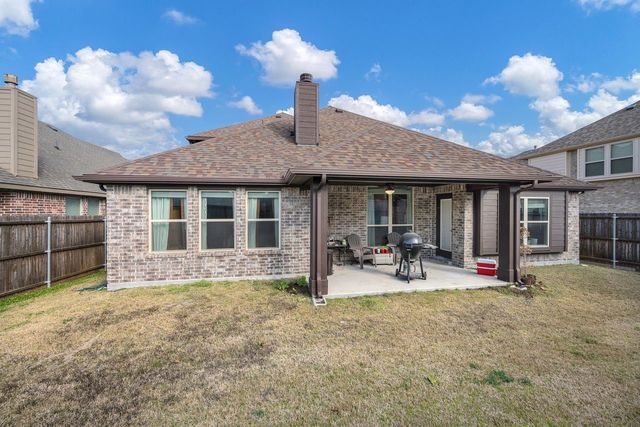 335 Bluewood Drive, Fate, TX 75087