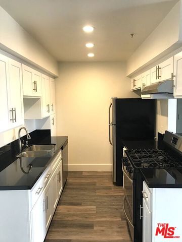 8815 Cynthia Street, West Hollywood, CA 90069