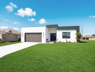 2102 NW 25TH PLACE, Cape Coral, FL 33993