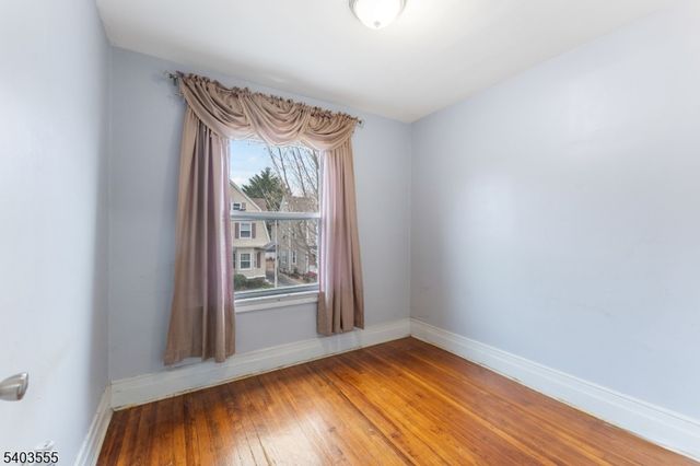 92 N 19Th St, East Orange City, NJ 07017