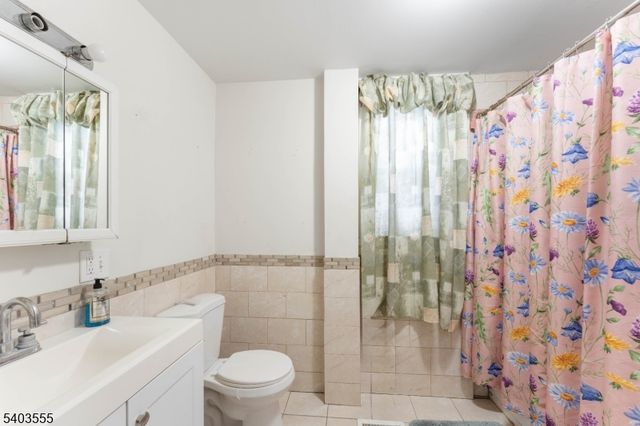 92 N 19Th St, East Orange City, NJ 07017