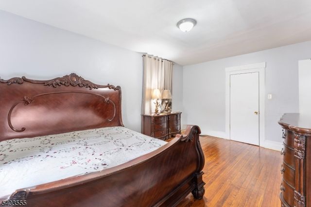 92 N 19Th St, East Orange City, NJ 07017