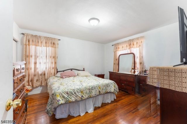 92 N 19Th St, East Orange City, NJ 07017