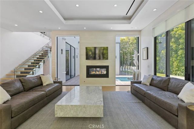 15241 Greenleaf, Sherman Oaks, CA 91403