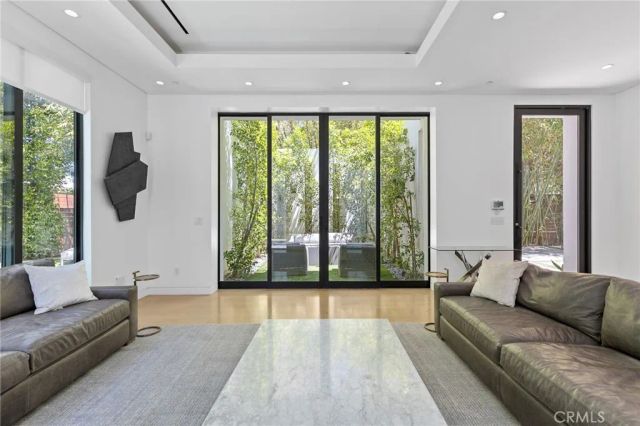 15241 Greenleaf, Sherman Oaks, CA 91403