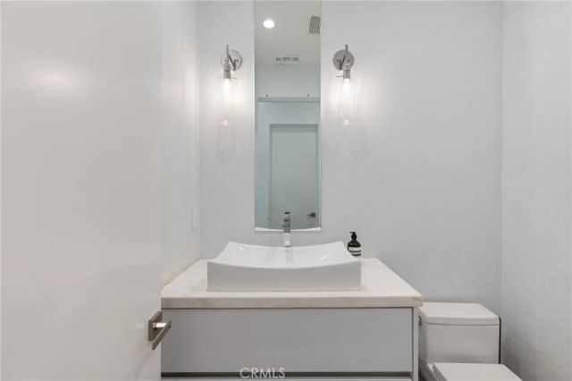 15241 Greenleaf, Sherman Oaks, CA 91403