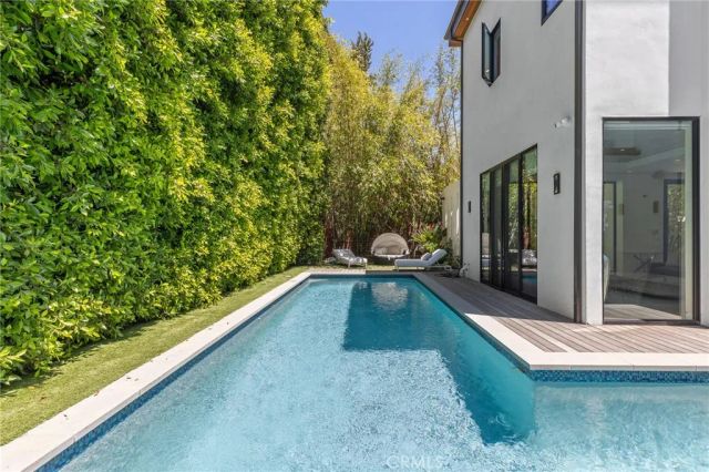 15241 Greenleaf, Sherman Oaks, CA 91403