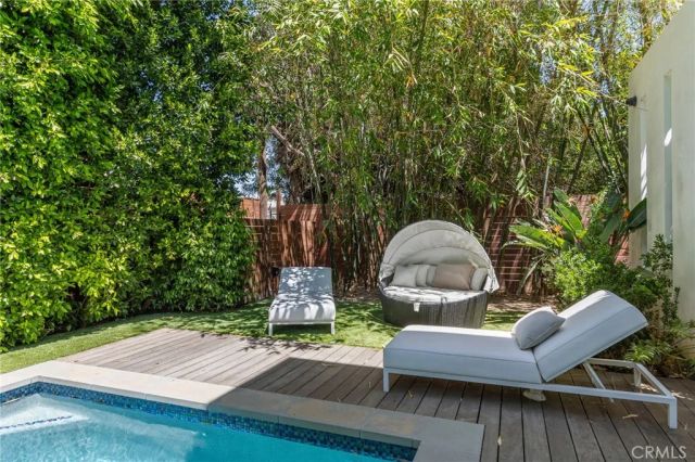 15241 Greenleaf, Sherman Oaks, CA 91403