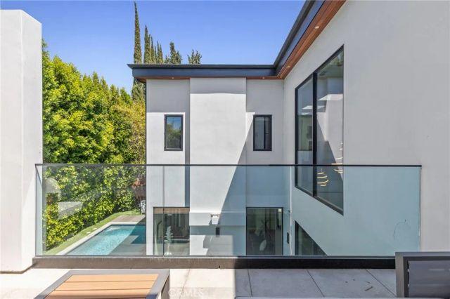 15241 Greenleaf, Sherman Oaks, CA 91403