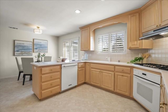 4141 Mattos Dr, Fremont, CA 94536