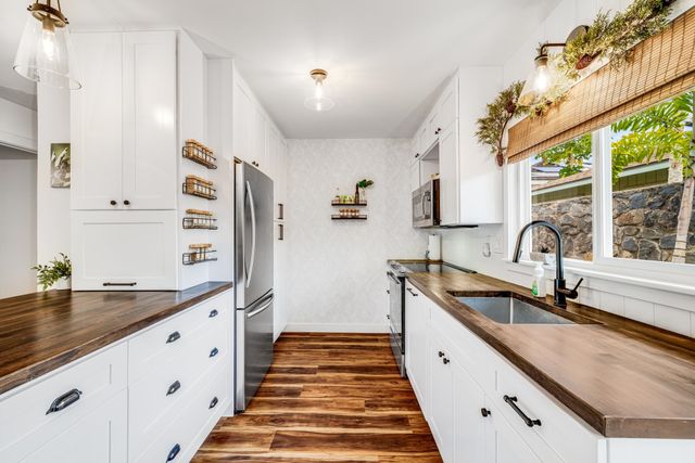 151 Kauhaa St, Kihei, HI 96753