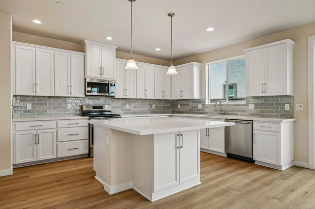 3958 Aura Way, Rancho Cordova, CA 95742