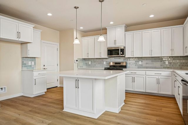 3958 Aura Way, Rancho Cordova, CA 95742