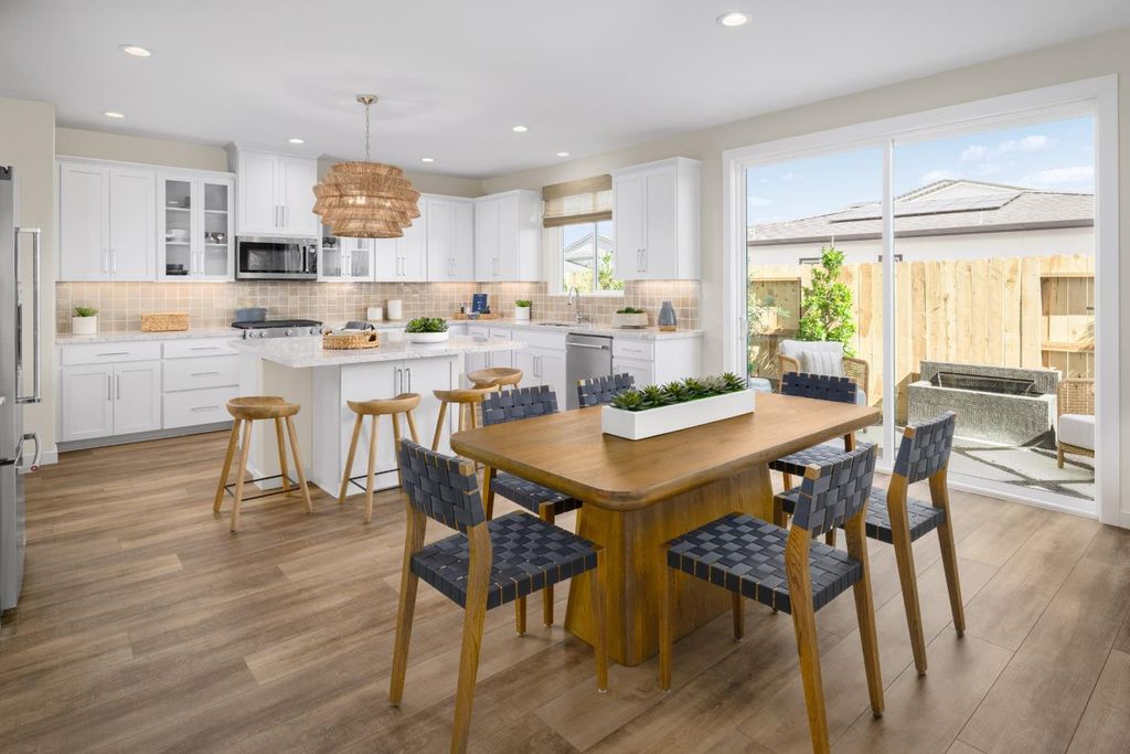 3958 Aura Way, Rancho Cordova, CA 95742