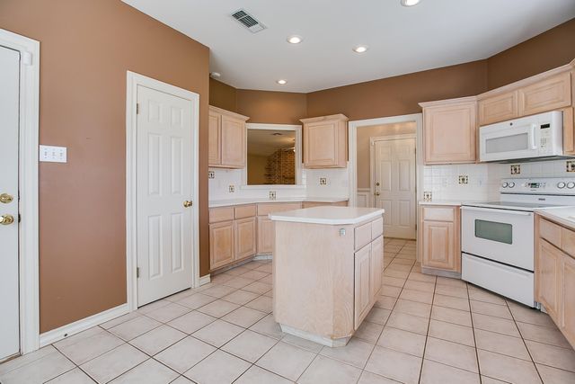 1213 Dorchester Drive, San Angelo, TX 76901