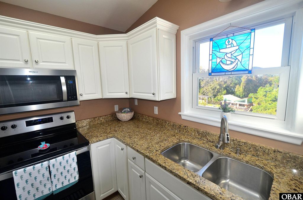 Image 9 of property listing at 102 Winauk Court Lot 71, Duck, NC 27949