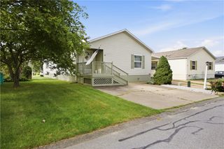 177 Songbird Lane, Tiverton, RI 02878