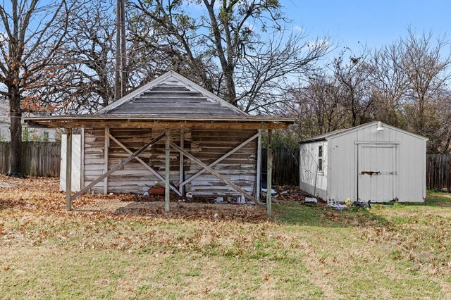 2939 Timberline Drive, Fort Worth, TX 76119